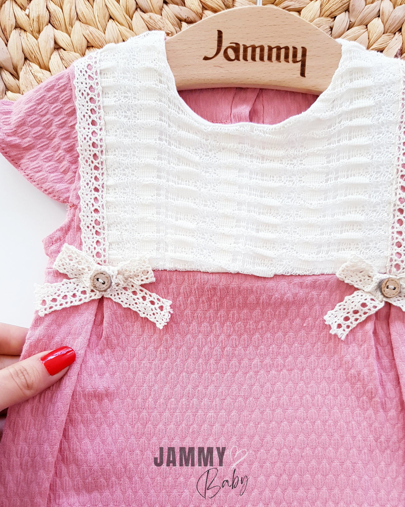Biana kanten gewaad jumpsuit met ruches - GEDROOGDE ROSE