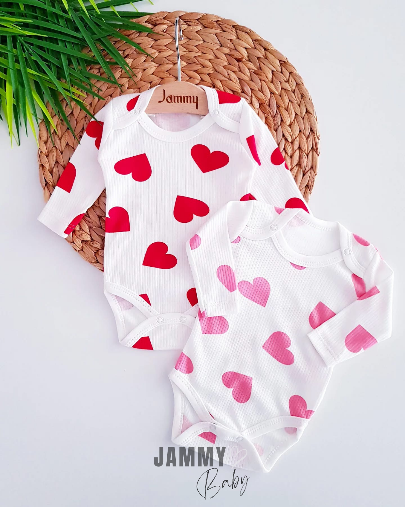 Camisole-Body-Set mit Druckknöpfen und großen Herzen – ECRU