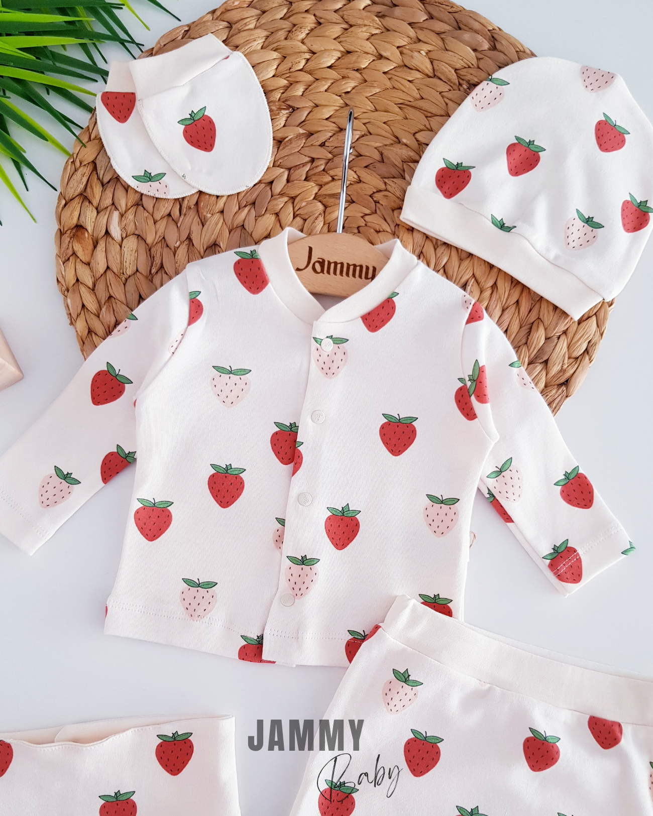 Strawberry Themed 5 Piece Newborn Set-CREAM