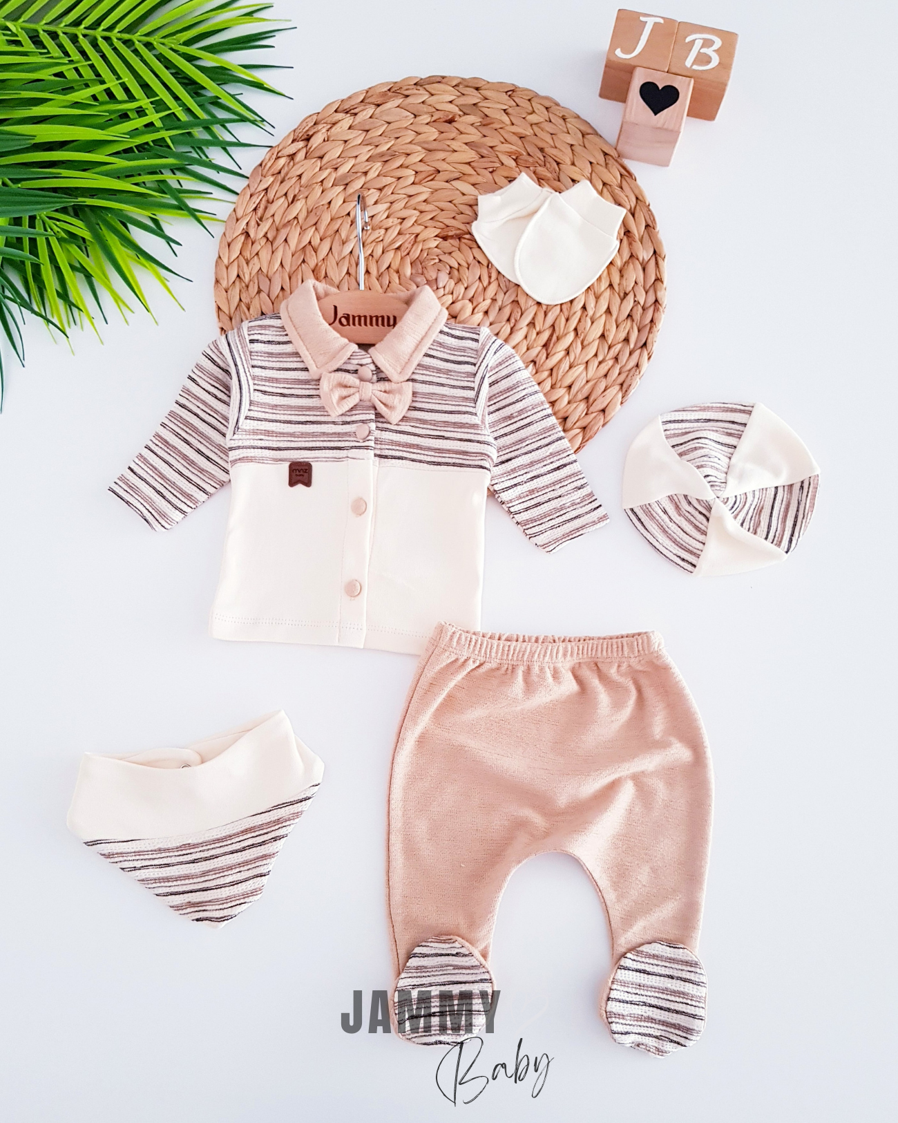 Stripe Patterned 5 Piece Newborn Set-BEIGE