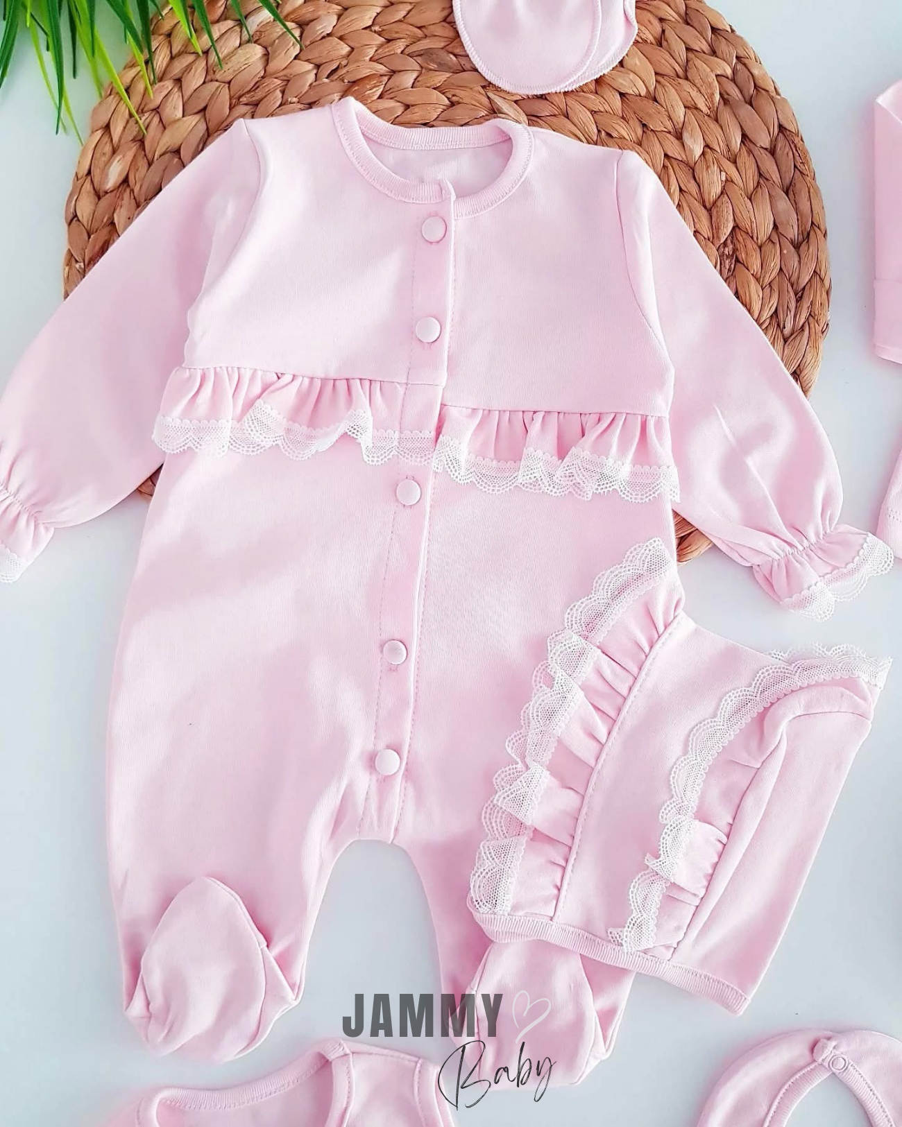 Elegant Lace 10 Piece Newborn Set-PINK