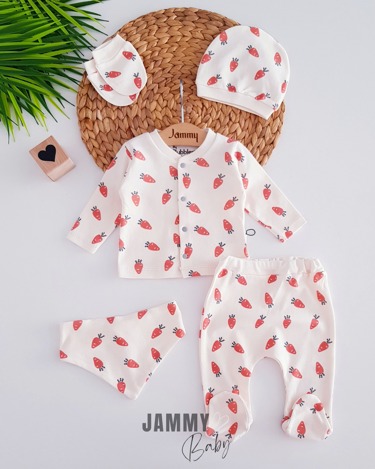 5-delige newbornset met wortelthema - CRÈME