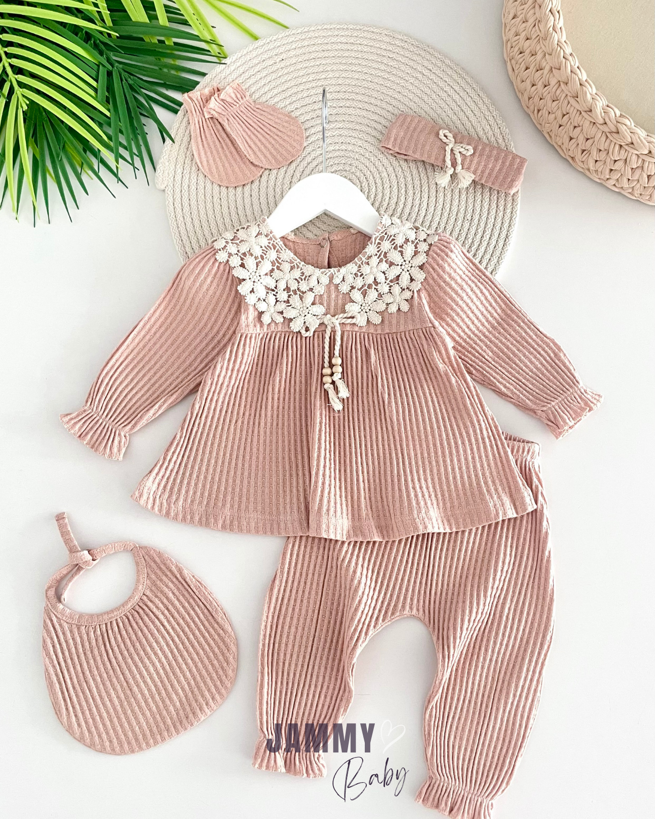 Linda 5-delige newbornset - ZACHTE KOFFIE
