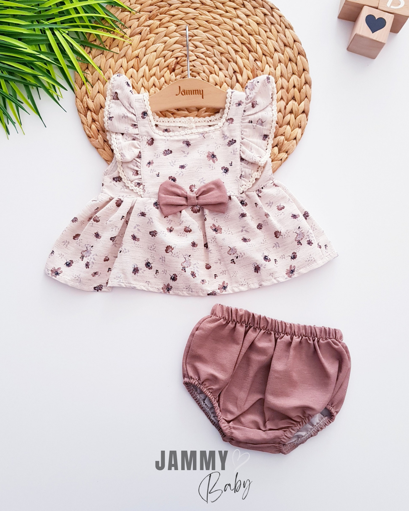 Natural Floral Set - COFFEE