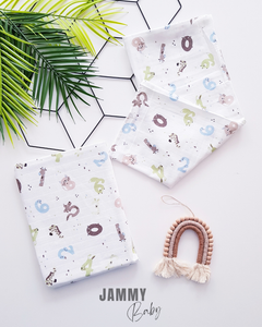 Number Themed Muslin Blanket-EKRU