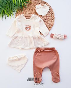 Cute Teddy Bear Mesh Lace Detailed 5 Piece Newborn Set - BROWN