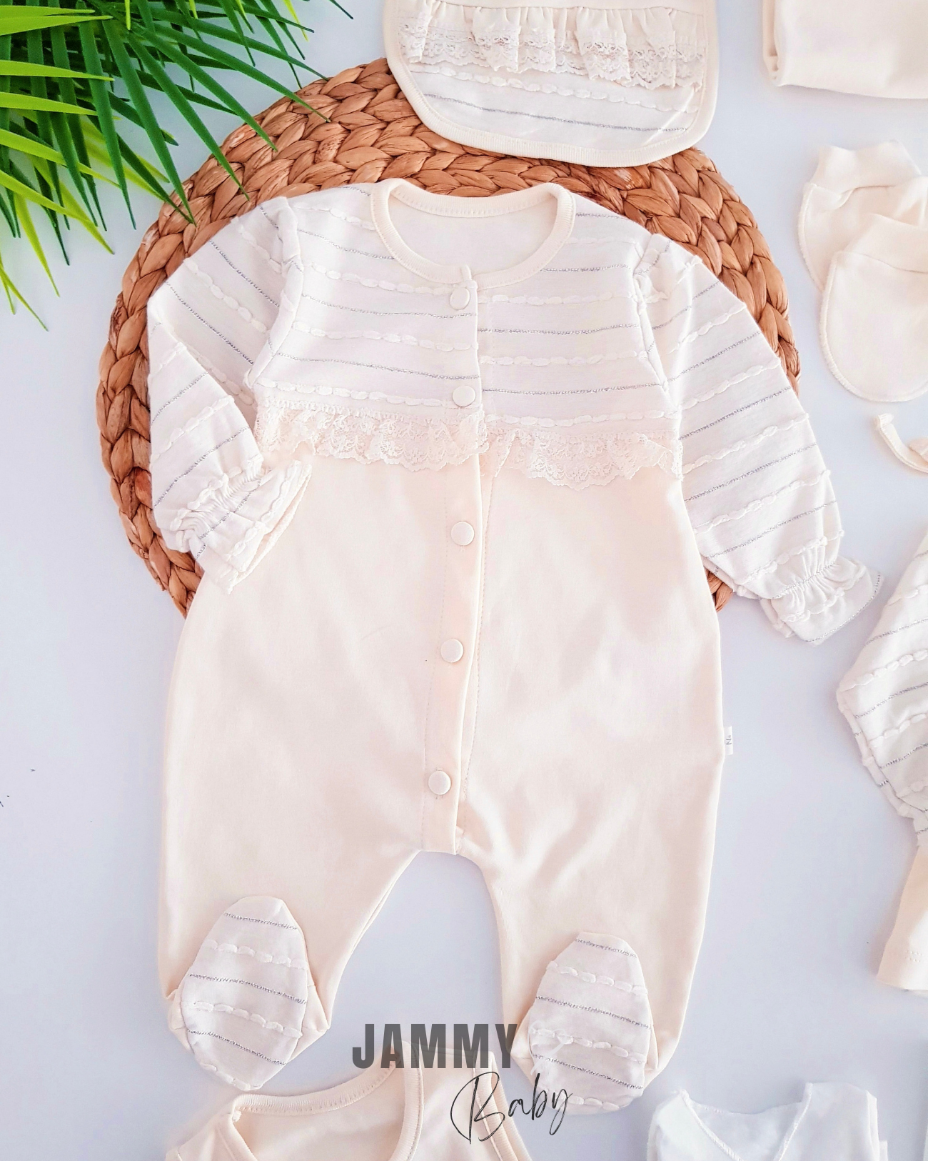 Shiny Sim Detail 10 Piece Newborn Set - CREAM