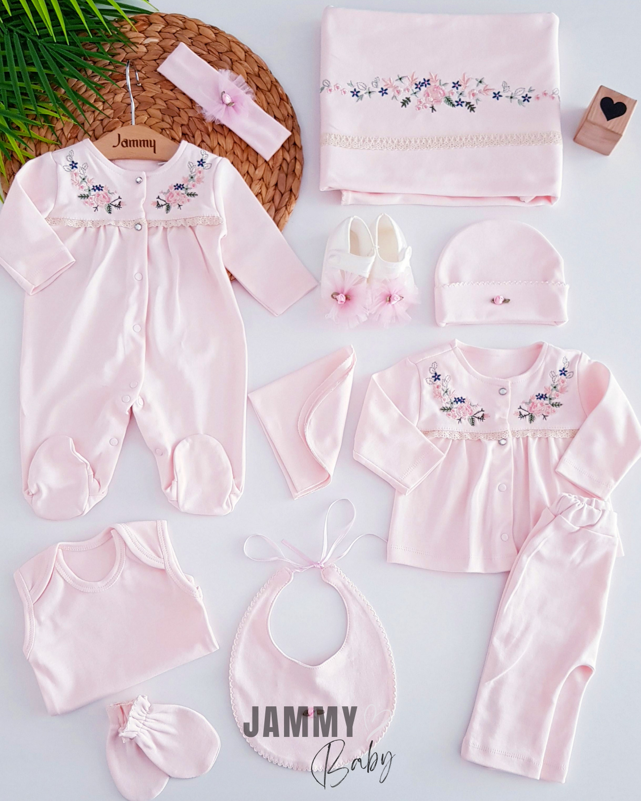 Row Flower Embroidery 11 Piece Hospital Exit Set-PINK