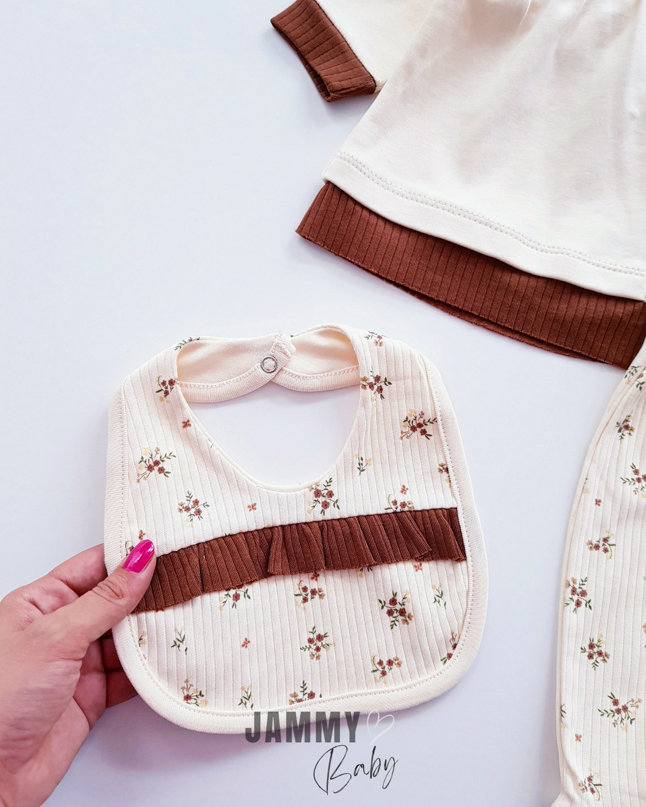 Small Flowers 5 Piece Newborn Set-BROWN
