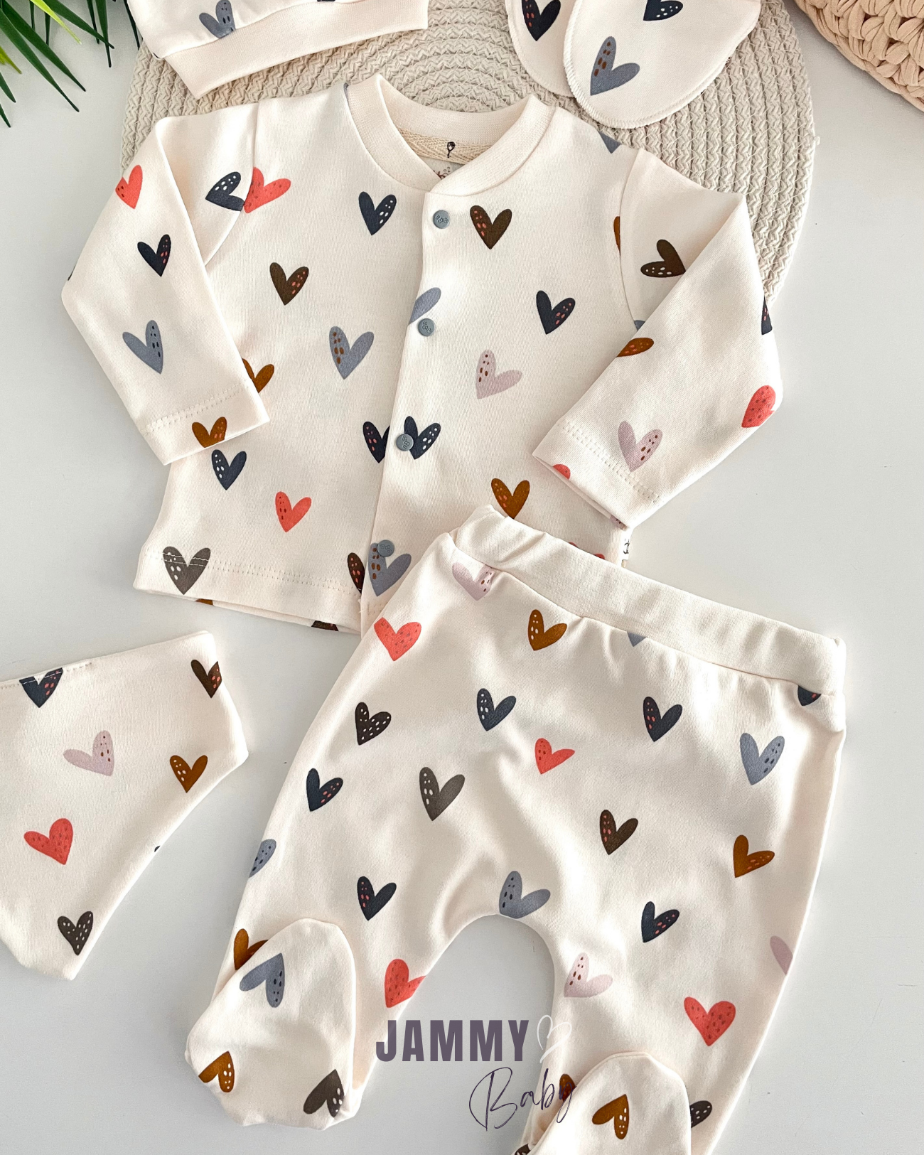 Small Heart 5 Piece Newborn Set-BONE