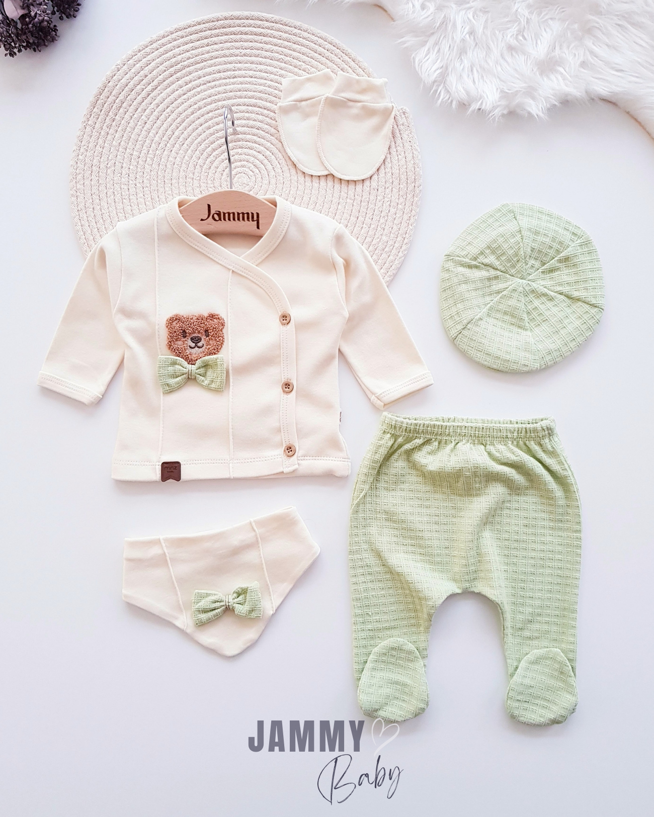 Süzene Teddy Bear 5 Piece Newborn Set with Cap - GREEN