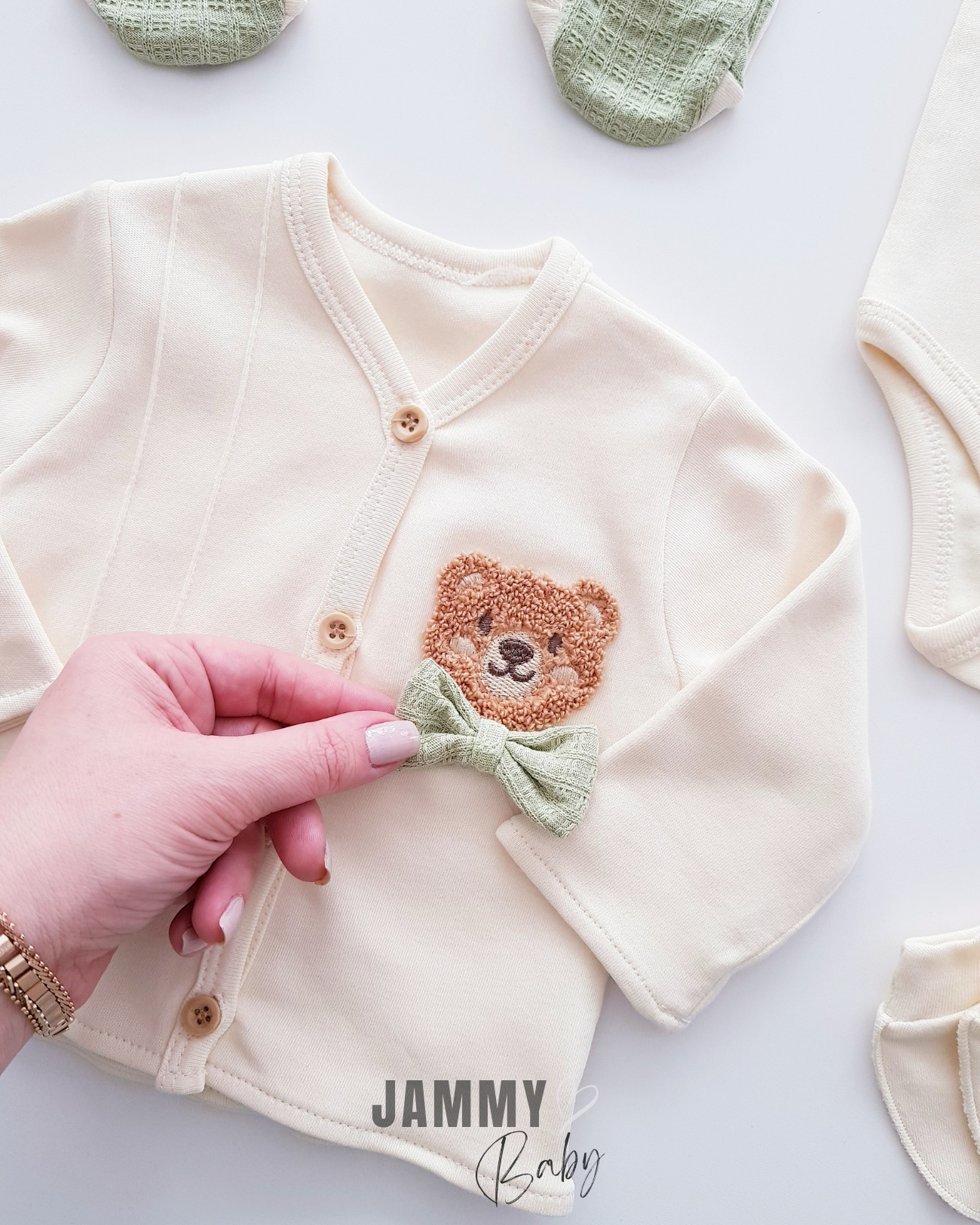 Süzene Teddy Bear 8 Piece Newborn Set with Cap - GREEN