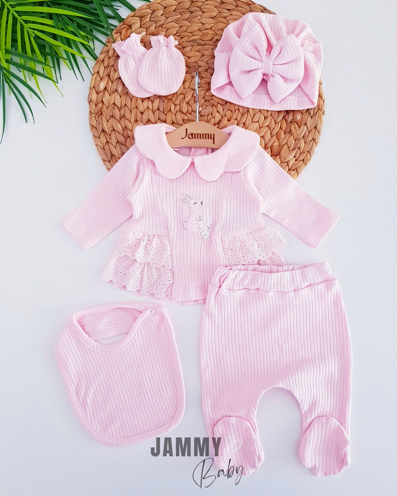 5-teiliges Neugeborenen-Set mit Hasen-Stickerei, rosa