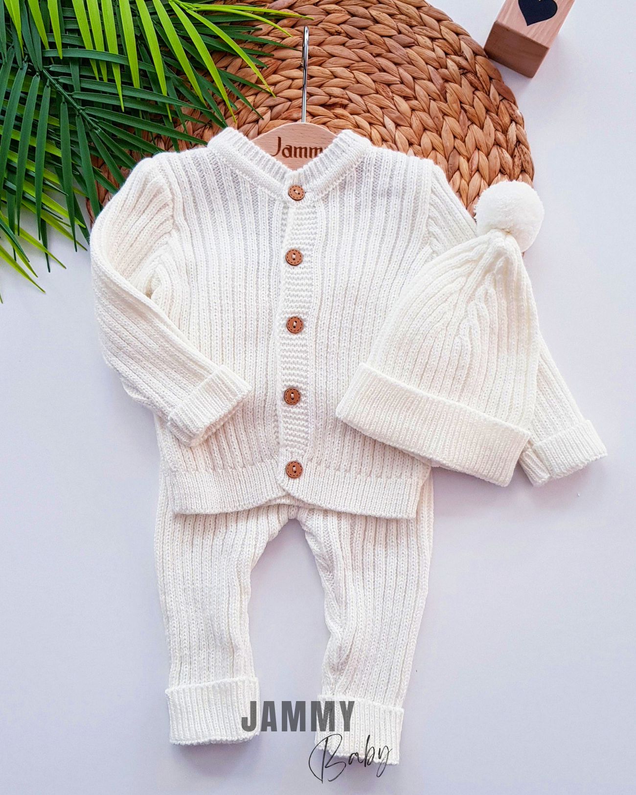 Strick-Cardigan-Unisex-Mützen-Set-ECRU