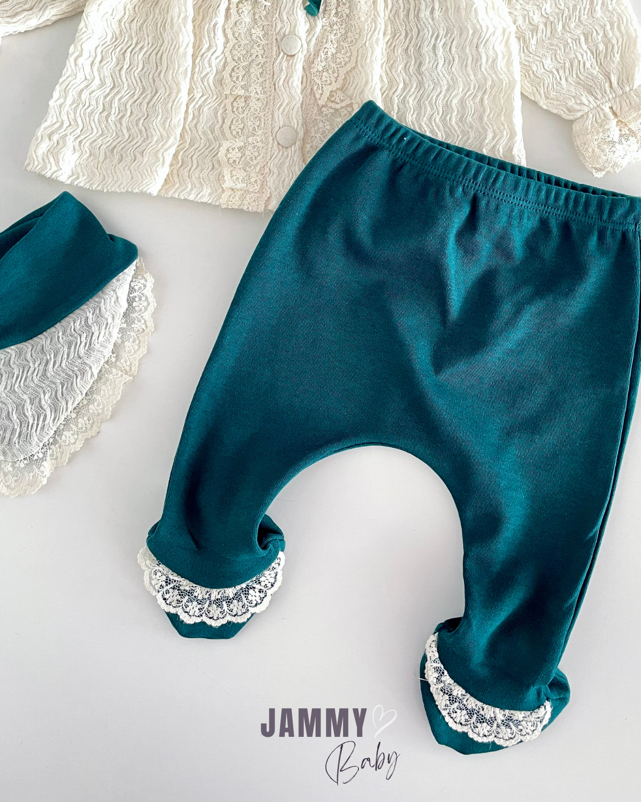 Victoria Lace Detailed 5 Piece Newborn Set-GREEN