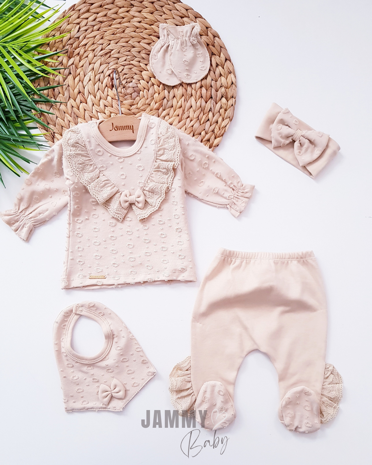Wendy Vintage Lace 5 Piece Newborn Set-BEIGE